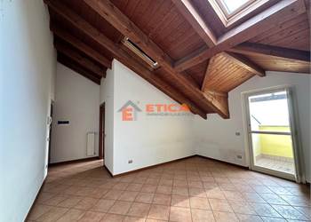 COMAZZO - NUOVA PROPOSTA IN ESCLUSIVA 3 LOC. VIA ROMA