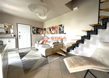 COMAZZO - NUOVA PROPOSTA IN ESCLUSIVA ETICA IMMOBILIARE 