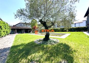 MISANO GERA D'ADDA - VILLA SINGOLA CON PISCINA E GIARDINO PRIVATO 